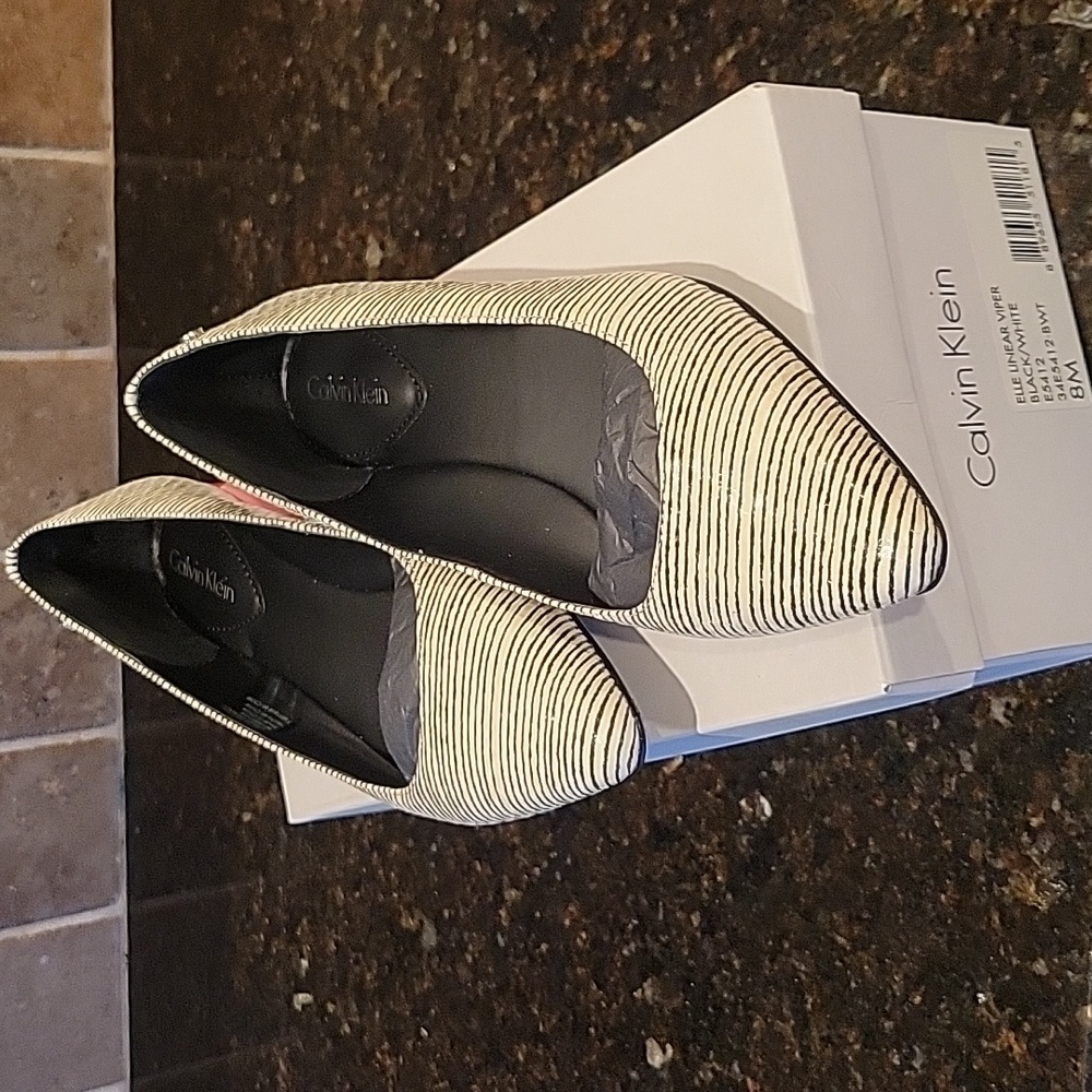 Calvin Klein 8 Med Elle Linear Viper Flats